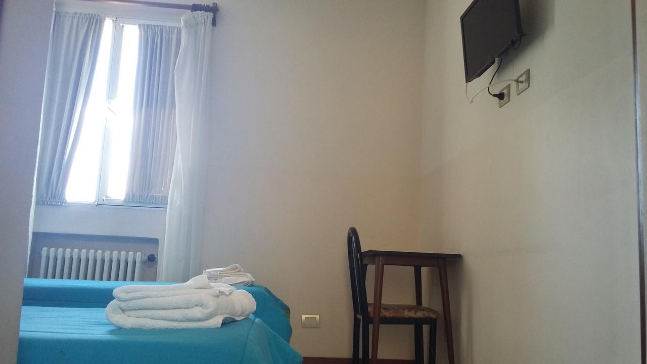 Hotel Atlantico 里瓦达维亚海军准将城 外观 照片